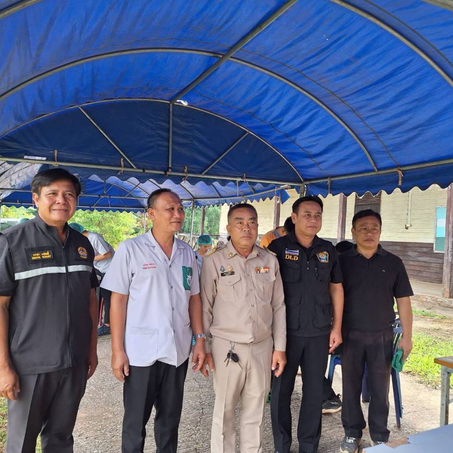 30-10-68 สนง.ปศุสัตว์จังหวัดเลย  ร่วมโครงการหน่วยแพทย์เคลื่อนที่ พอ.สว.จังหวัดเลย และโครงการจังหวัดเคลื่อนที่...สร้างรอยยิ้มให้ประชาชน ประจำปีงบประมาณ พ.ศ.2569