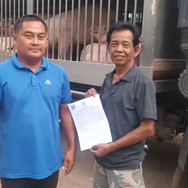 สำนักงานปศุสัตว์จังหวัดหนองคาย  ออกตรวจสอบเคลื่อนย้ายสุกรเข้าพื้นที่อำเภอศรีเชียงใหม่