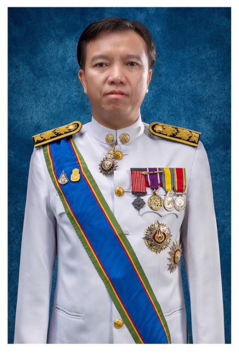 นายภพธร สุระพร